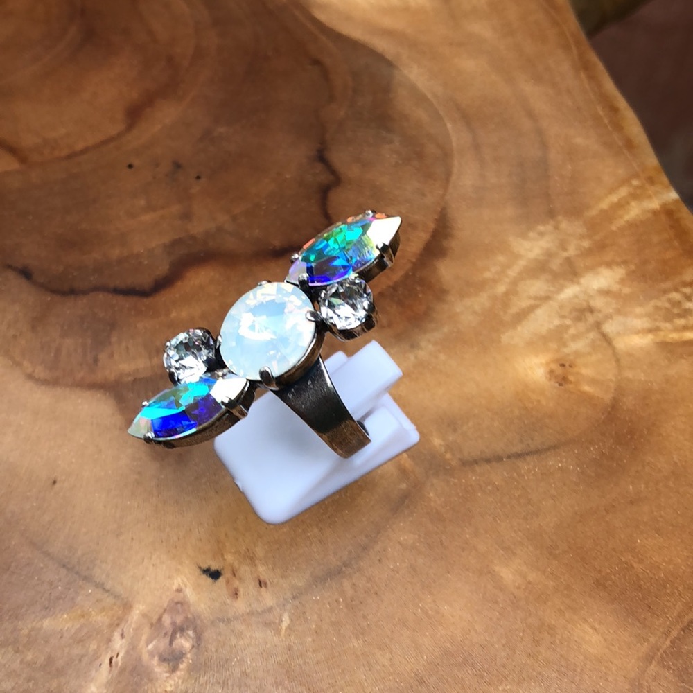 Gorgeous Boho/Tribal Crystal Statement Ring - Picture 4 of 14